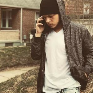 Meet your Posher, Johnnie